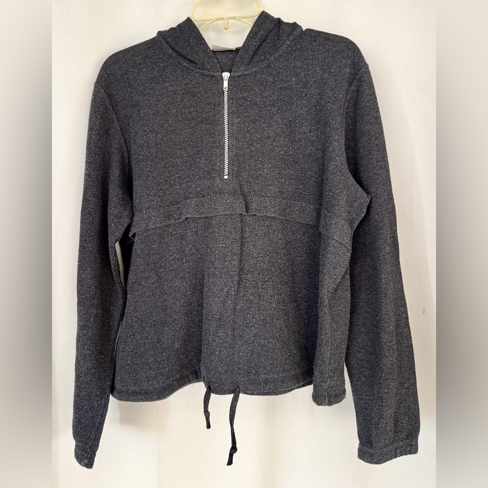 Dark gray L long sleeve half zip shirt